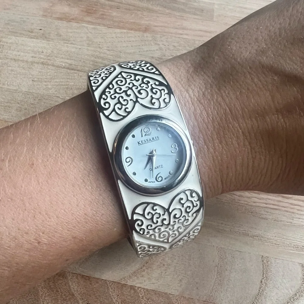 Kessaris ladies hinged bangle enamel hearts bracelet watch NEW BATTERY
